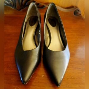 🚀 3/15 Trotters Black Women's Heels